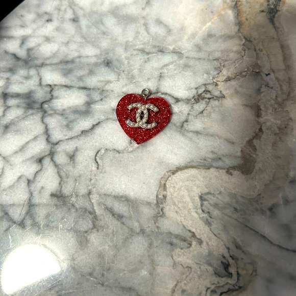 CHANEL CC Sparkly Red Heart Resin Logo Charm - Picture 1 of 4